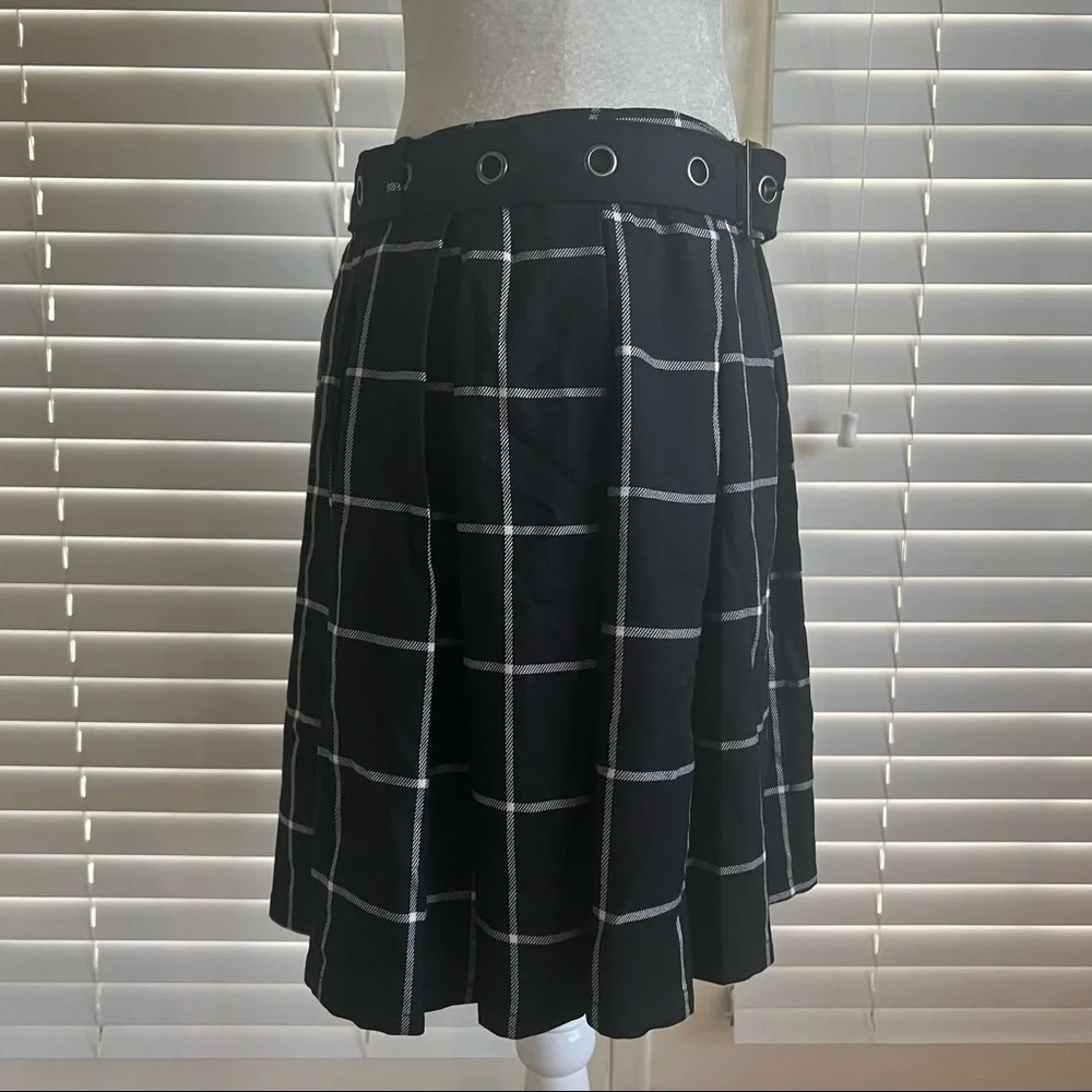 Hot Topic Sz Large Pleated Plaid Black White Skater School Skirt Belted Waist